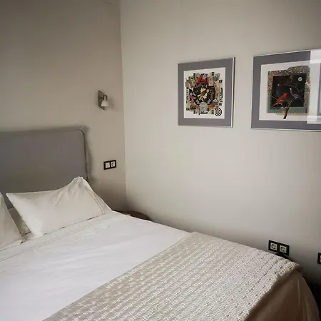 Cervantes Apartment *